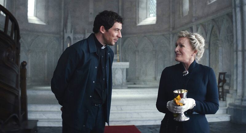 (L-R) Josh O’Connor and Glenn Close in Wake Up Dead Man: A Knives Out Mystery.