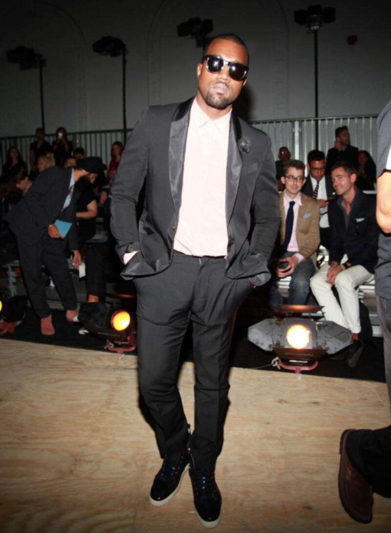 galleries/2010/09/10/fashion-week-s-first-days/ny-fashion-week-wrap-1---kanye_t3dhdr