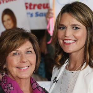 Savannah Guthrie poses alongside her mother, Nancy Guthrie, in Australia in 2015.
