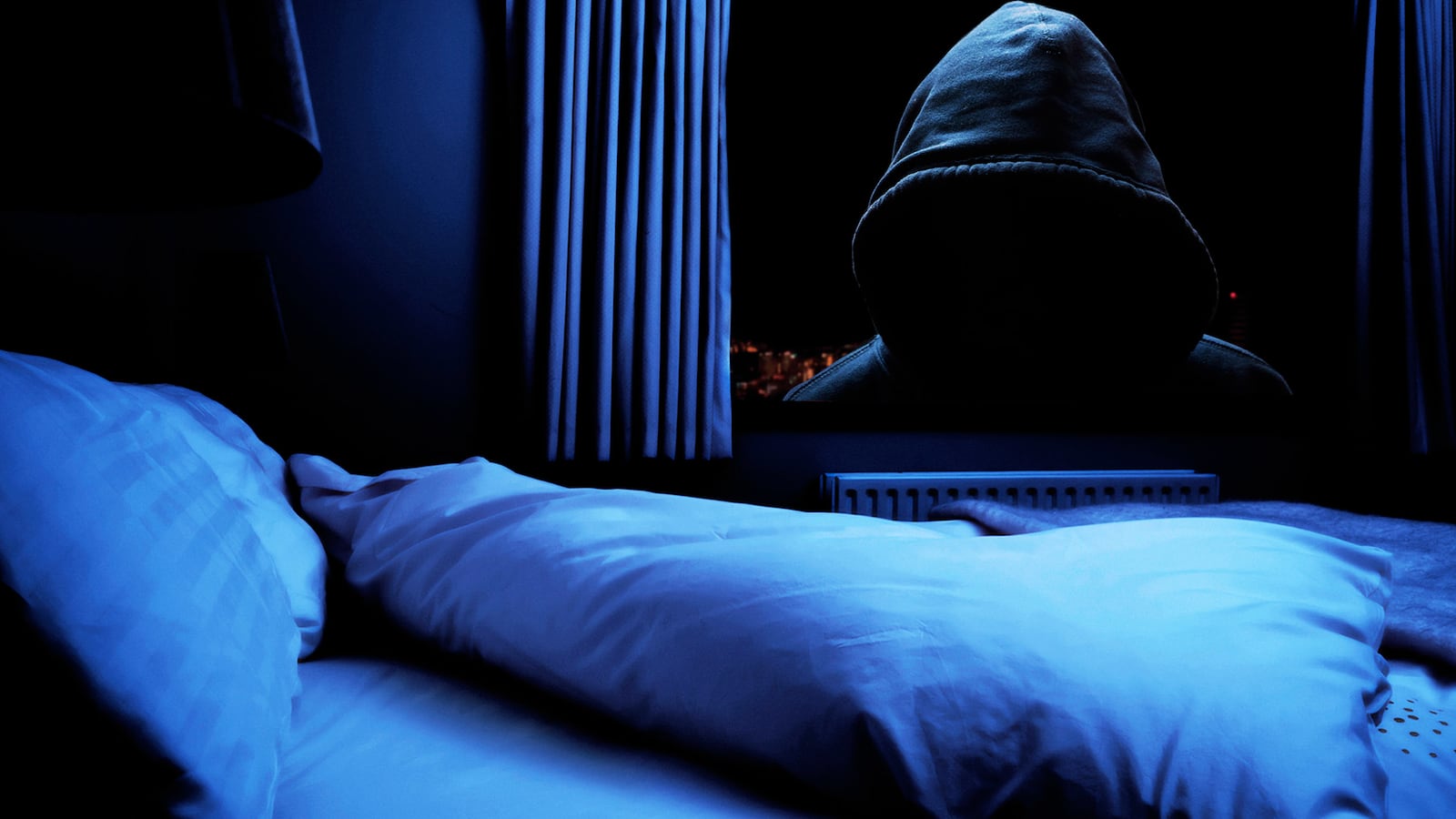 articles/2016/08/28/the-woman-who-was-afraid-of-the-night/160827-Stibbe-afraid-of-the-night-tease_mcsjvr