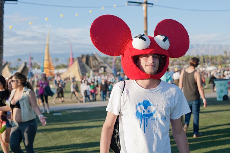 galleries/2012/04/16/the-fresh-faces-of-coachella-2012-photos/coachella-cuties-2012-untitled-5_hhuaab