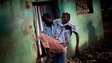 cheats/2010/11/25/cholera-spreading-twice-as-fast/haiti-cholera-1_nfk3f7