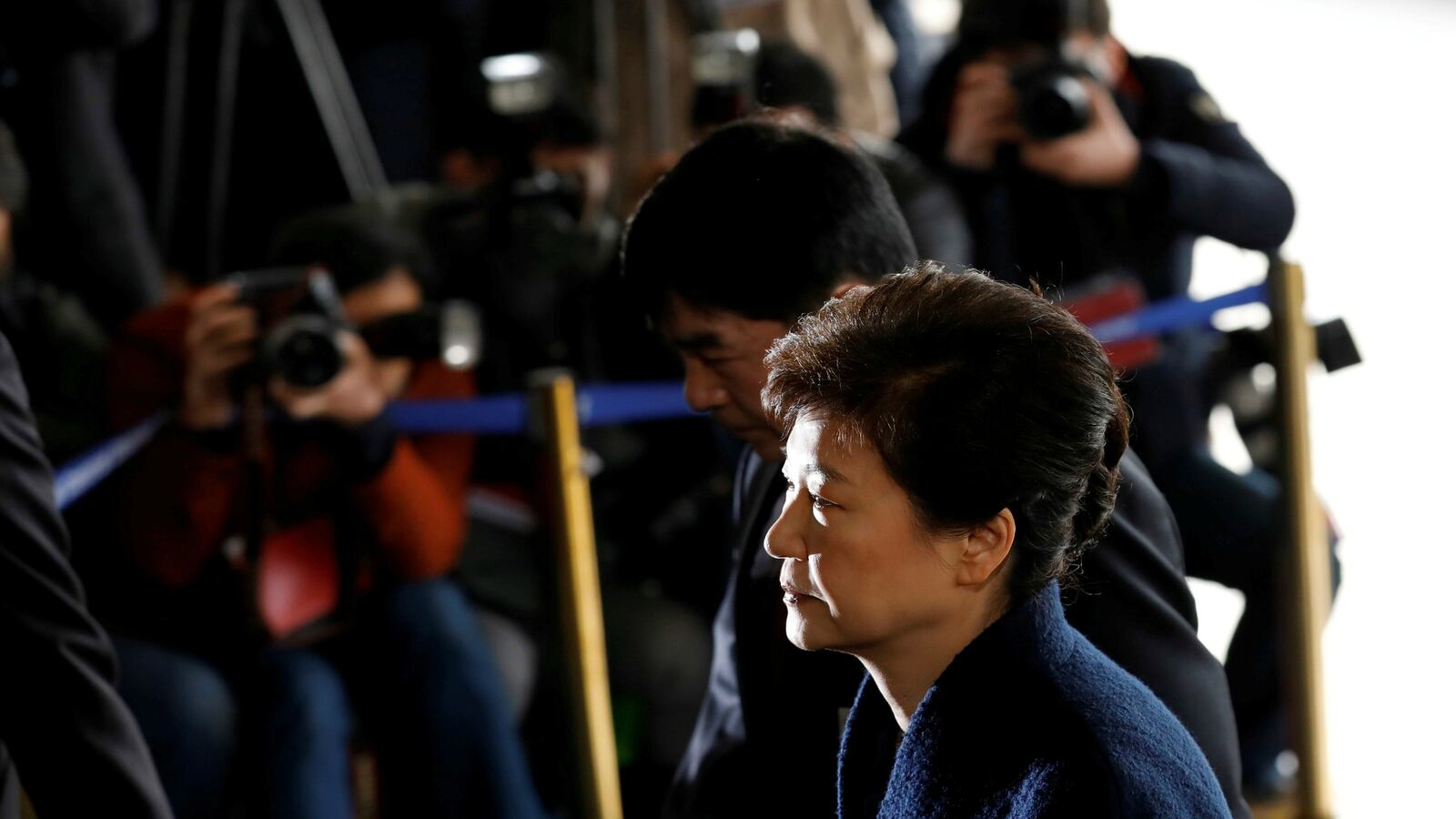 cheats/2017/03/26/south-korean-prosecutors-seek-to-arrest-ousted-president-park/170326-south-korea-park-arrest-cheat_gamugj