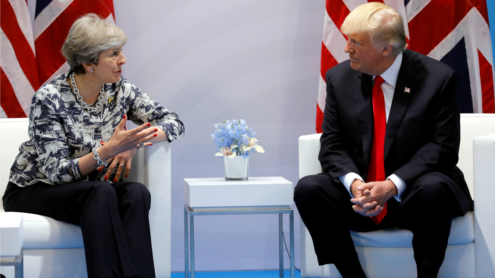 170708-trump-may-london-visit-cheat_a1km6h