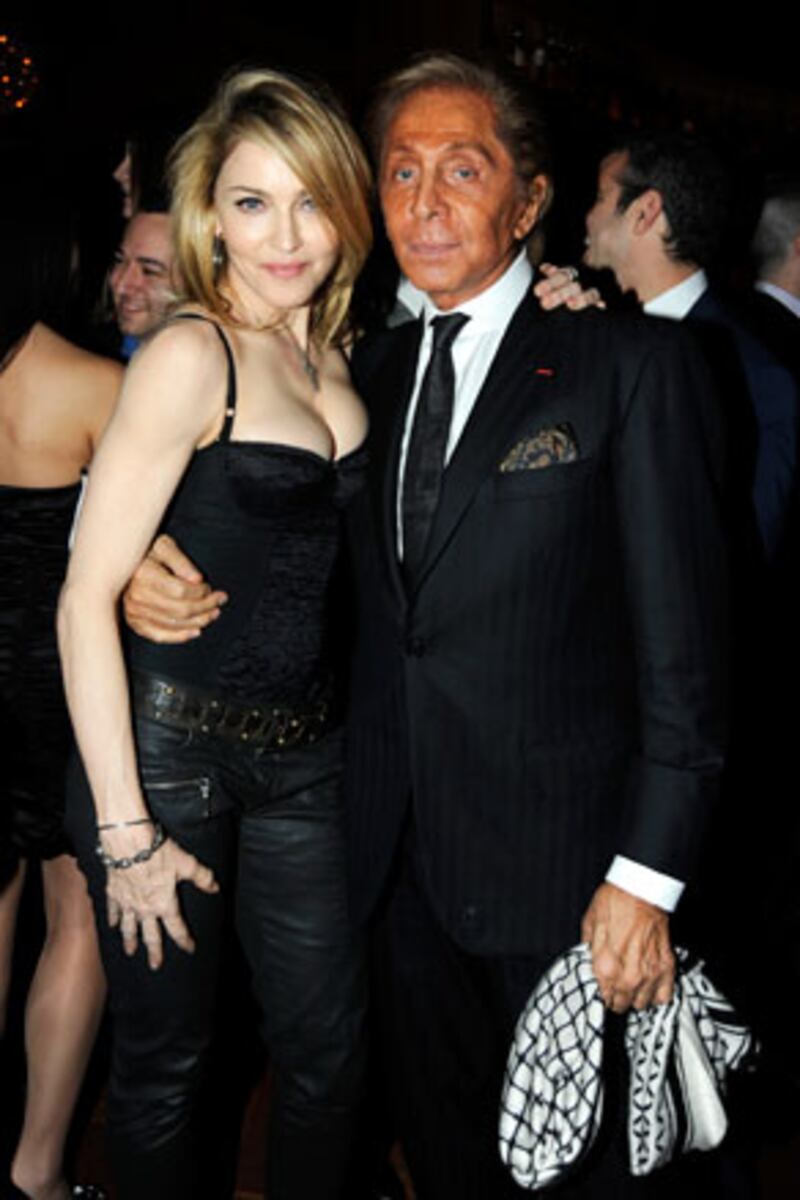 galleries/2009/11/04/viva-valentino/valentino-party---madonna_gfmpie