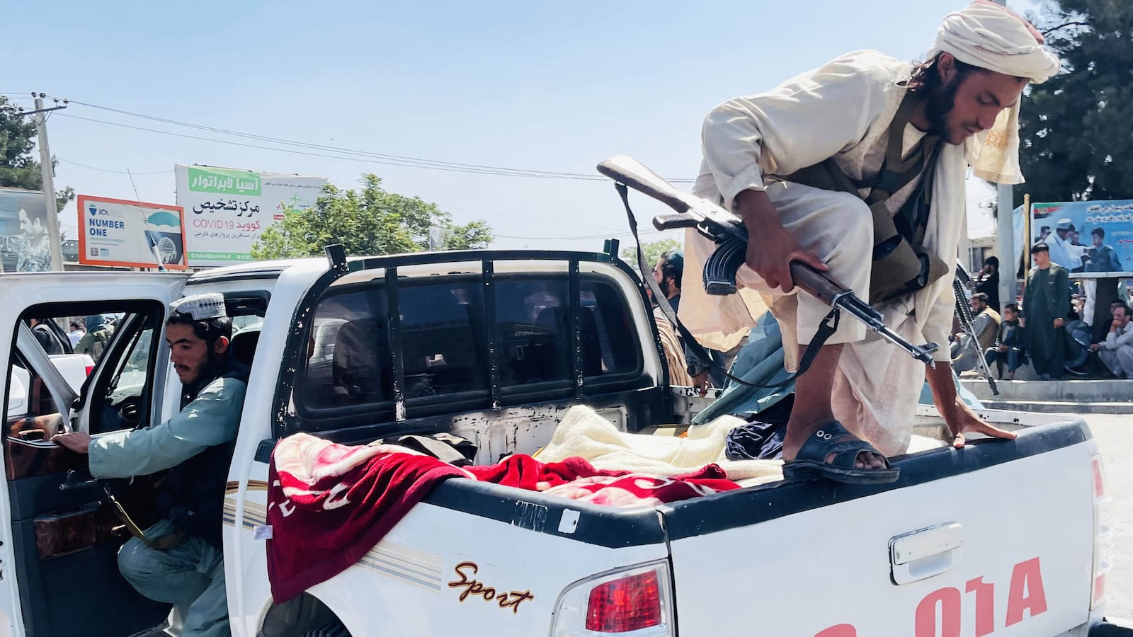 210819-davis-taliban-airport-tease_pwzl4n