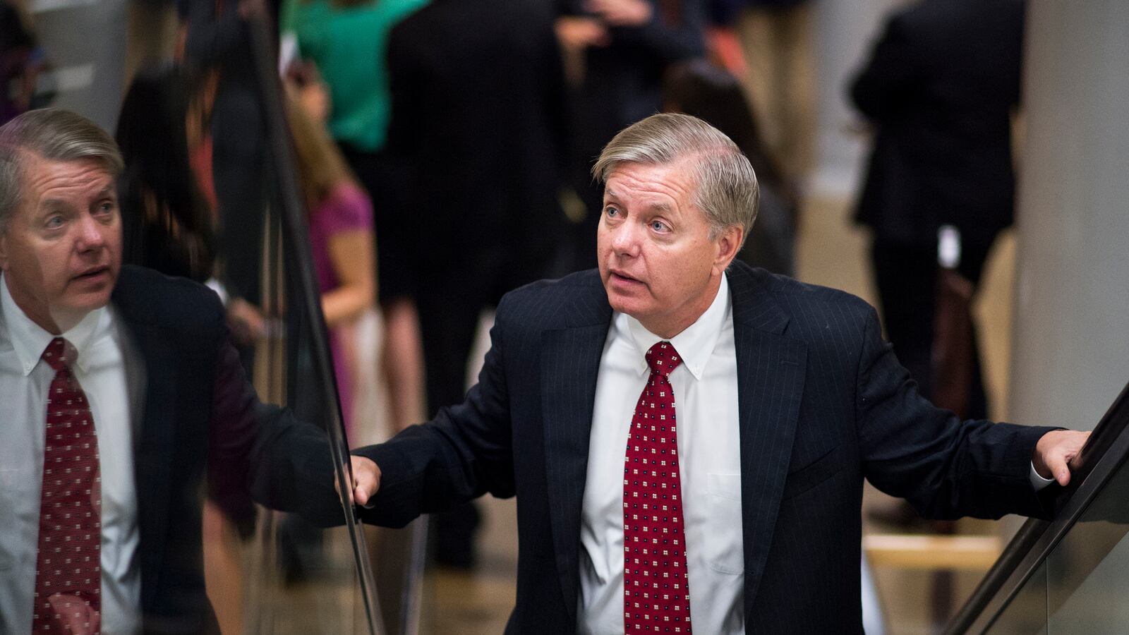 articles/2013/06/28/lindsey-graham-wasn-t-afraid-to-fight-for-immigration-reform/130627-avlon-graham-tease_p7jxg7