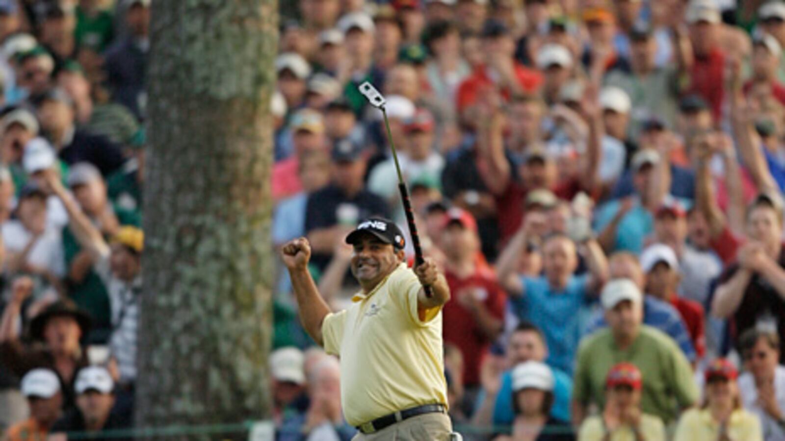 galleries/2009/04/13/a-crazy-day-at-the-2009-masters/masters-golf-2_a5s0oi