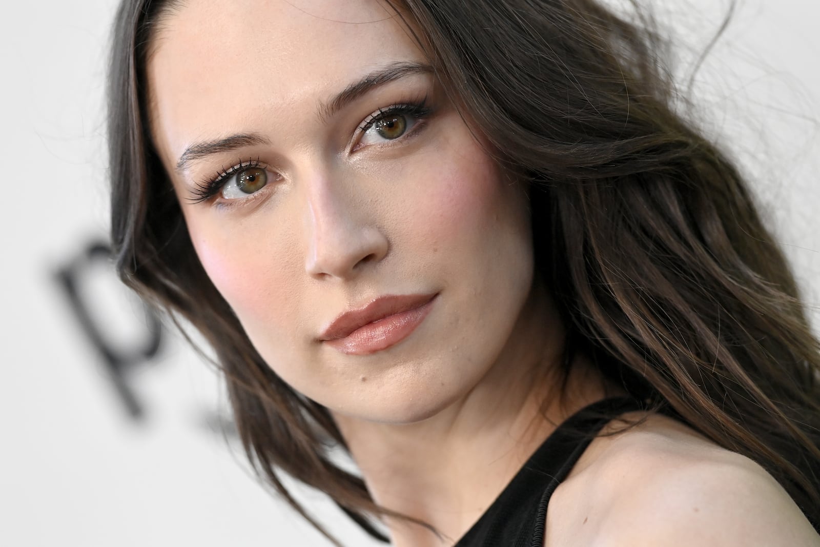 Elsie Hewitt has modeled for brands like Guess and acted in shows like HBO's "Industry".