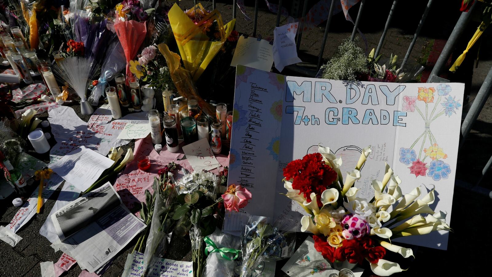 cheats/2016/12/12/feds-faulty-wiring-started-oakland-fire/161212-oakland-fire-cause-cheat_l7verk