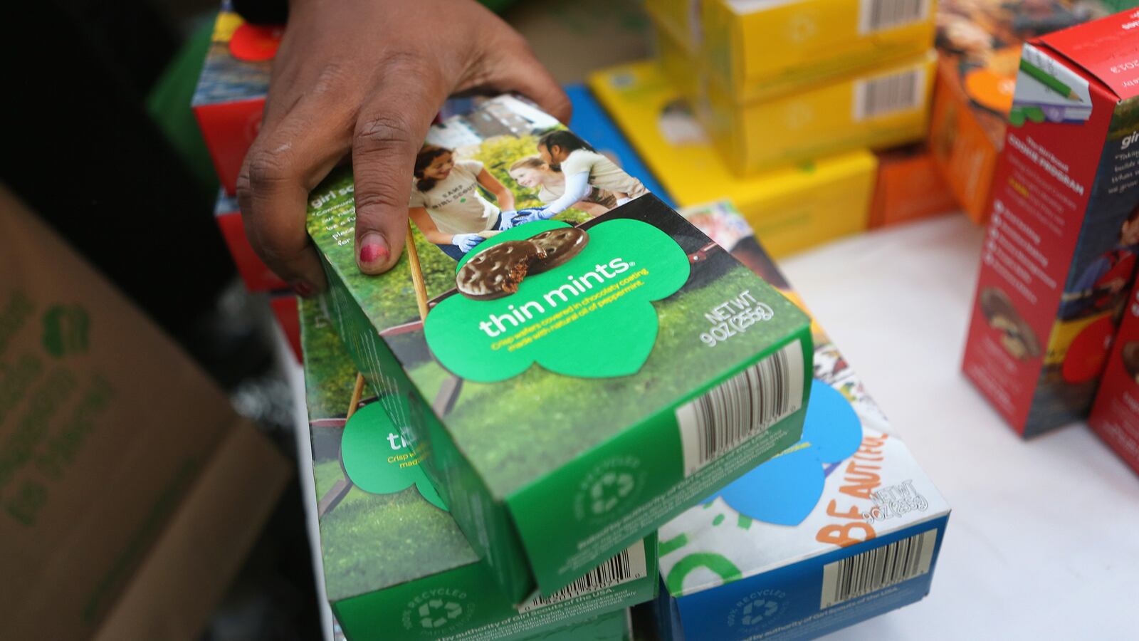 articles/2017/05/15/woman-allegedly-stole-15-000-worth-of-girl-scout-cookies/170515-jones-cookies-tease_zodhro