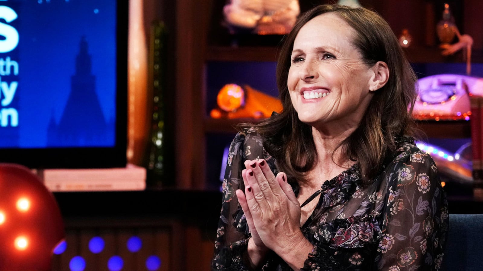 220422-TDB-Obsessed-Molly-Shannon-tease_nkrnxl