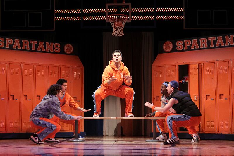 galleries/2011/12/14/lysistrata-jones-broadway-s-best-new-musical/lysistrata-broadway-11_jnxjgb