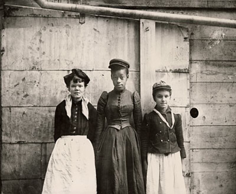 galleries/2009/02/13/this-is-not-a-fashion-photograph/icp-fashion-1_ljqeim