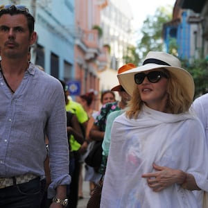 articles/2016/09/10/how-madonna-lost-the-bitter-custody-battle-over-son-rocco/160909-sykes-madonna-custody-tease_prlja3