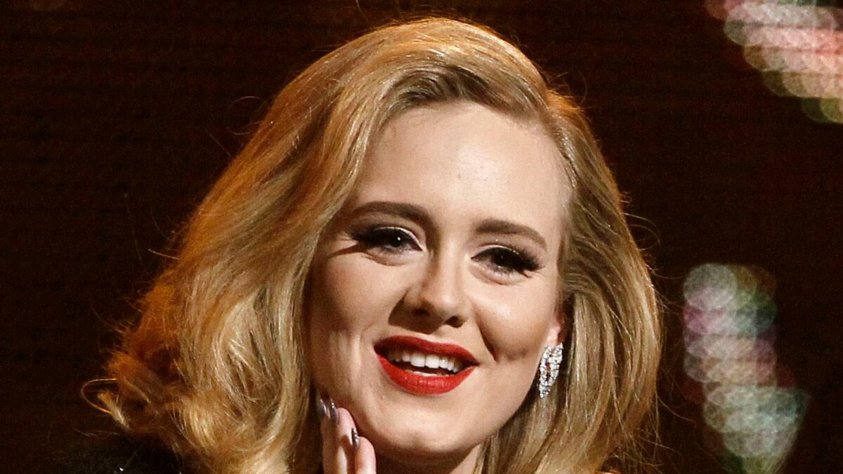 cheats/2012/02/12/grammys-2012-whitney-houston-skrillex-and-winners-music/adele-grammy-cs_k8khp0