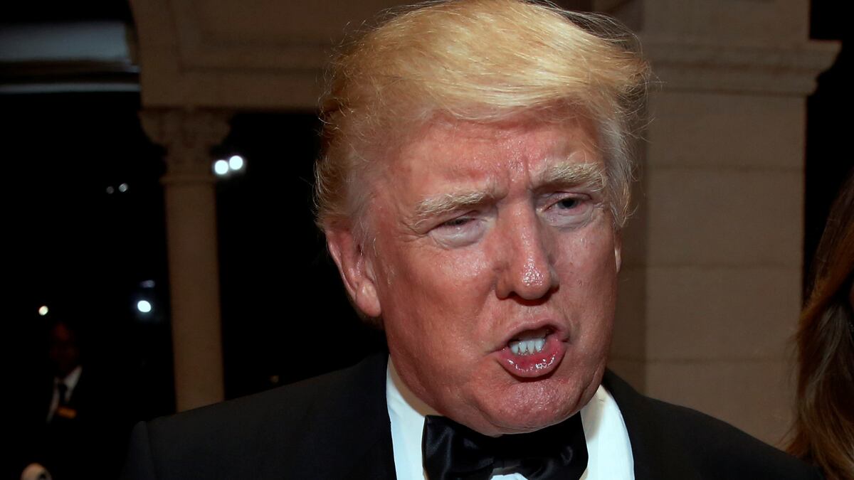 cheats/2017/01/04/julian-assange-wikileaks-donald-trump-blames-careless-dnc-for-hack/170104-trump-hacking-blame_ufu8gq