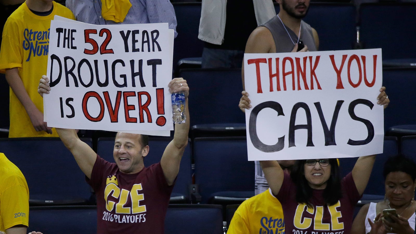 galleries/2016/06/20/cleveland-celebrates-cavaliers-win-photos/160620-clevland-reax1_atsx17