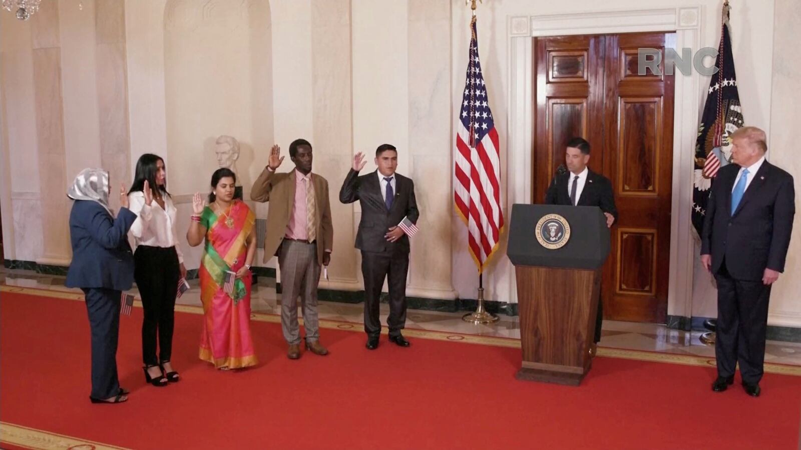 2020-08-26T030915Z_386805853_RC2ELI9AJGZO_RTRMADP_3_USA-ELECTION-CONVENTION_c9shnv