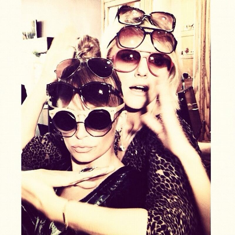 galleries/2012/09/16/hilary-duff-lebron-james-more-celebrity-twitter-pictures-photos/nicole-richie_nyehnj