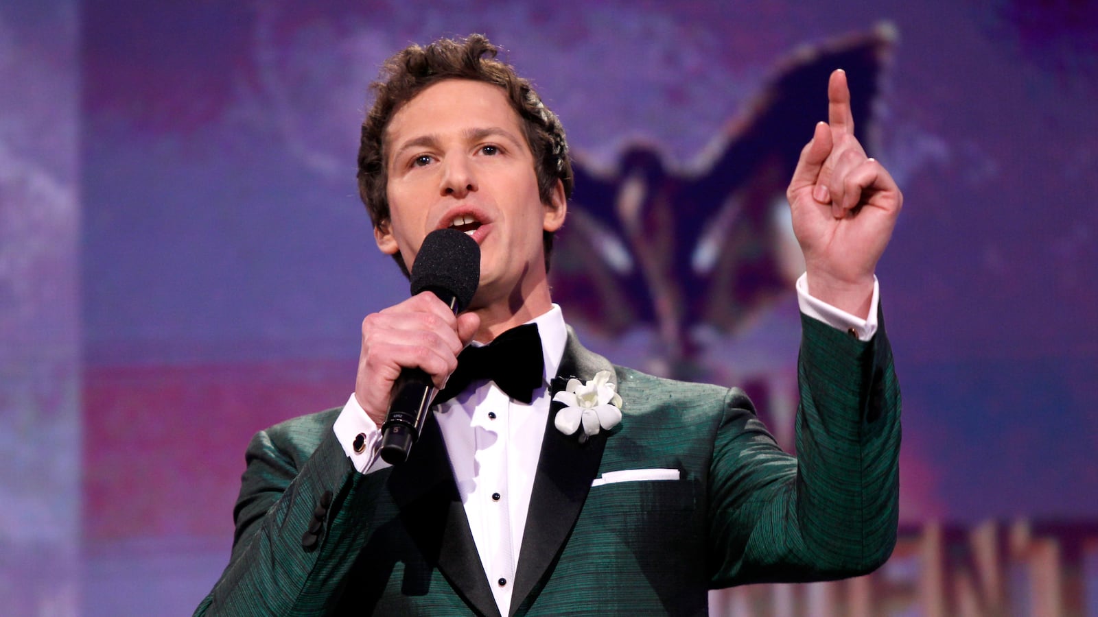 articles/2013/02/24/the-independent-spirit-awards-give-the-f-word-to-the-oscars/130224-spirit-awards-setoodeh-tease_dtk27v