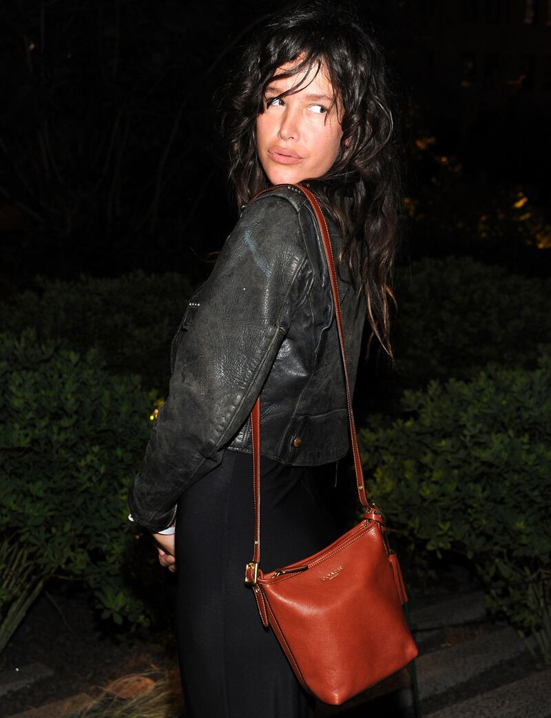 galleries/2012/12/07/kesha-lucy-liu-other-celebrities-with-sexy-ghost-encounters-photos/07ghosts2_1440_michrg