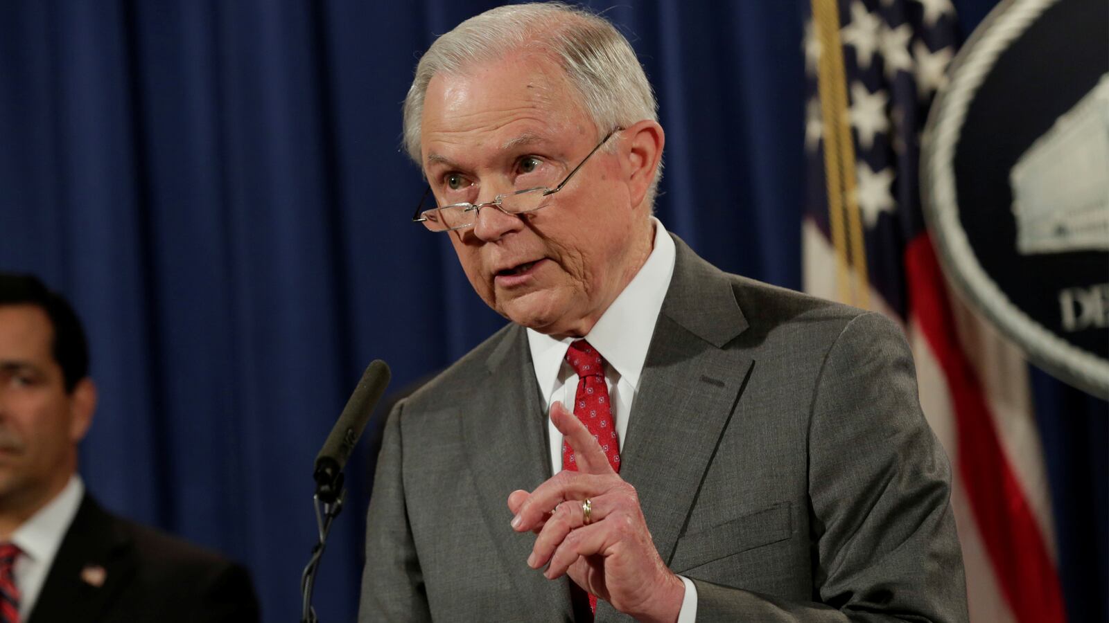 170803-Woodruff-Sessions-war-on-press-hero_kcw6tf