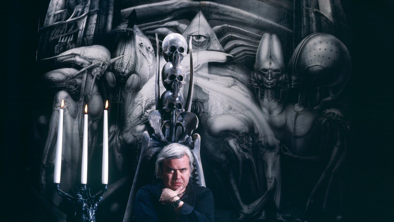 articles/2014/05/13/hollywood-s-sci-fi-artist-h-r-giger-dead-at-74/140513-hr-giger-jones-tease_wjj72d