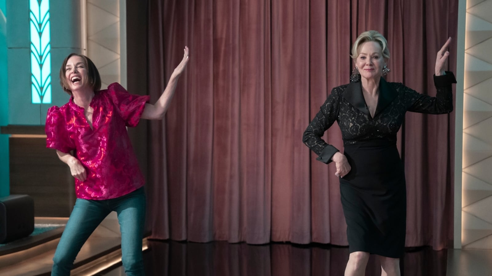 On Hacks, characters 'Dancing Mom" and Debra Vance dance on stage.