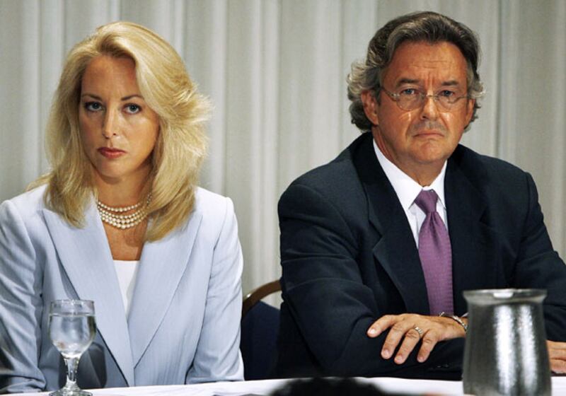 galleries/2010/06/29/spies-we-loved/spies---plame-and-wilson_c2miw6