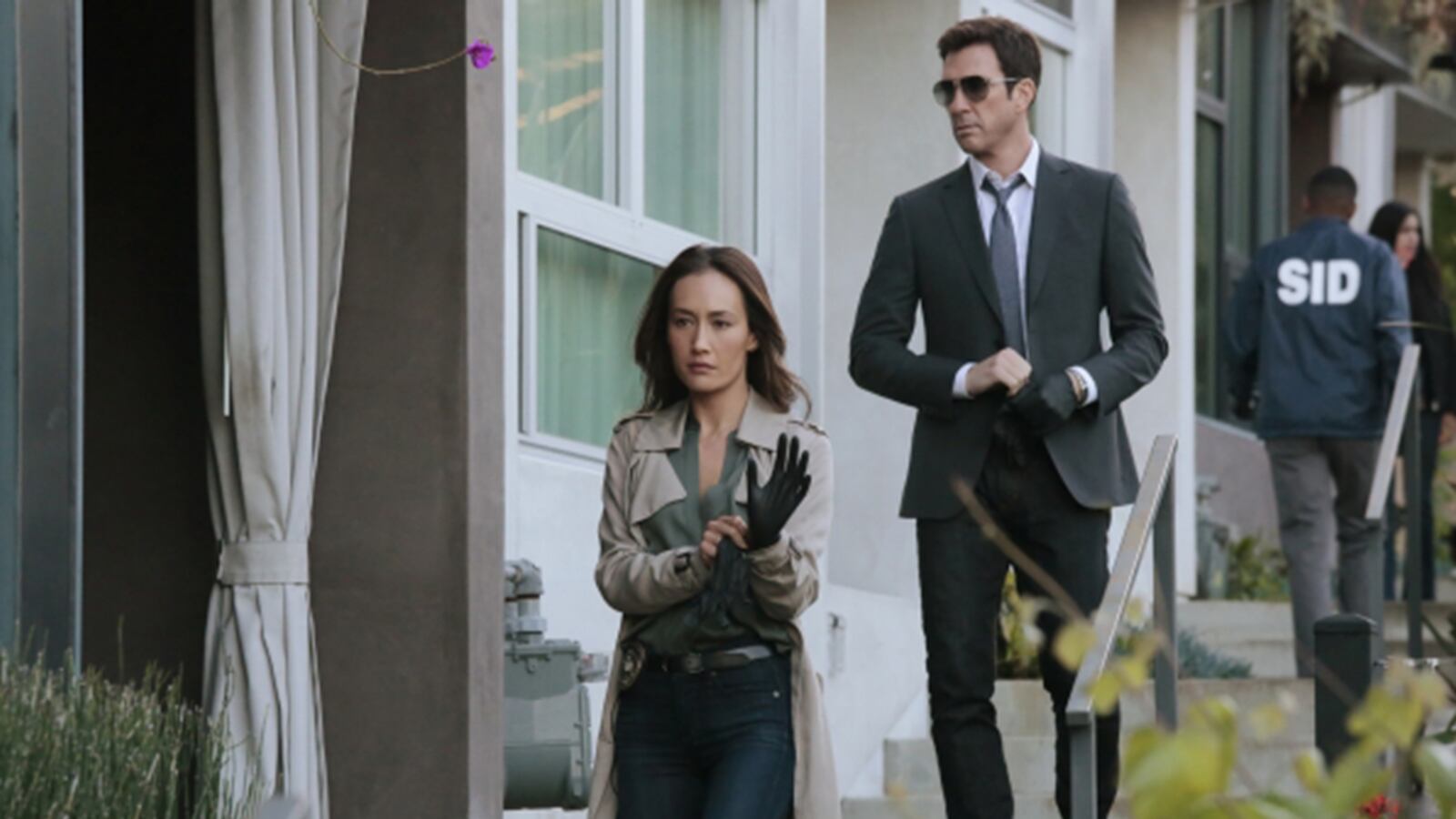 articles/2014/10/03/stalker-is-an-awful-warning-against-the-evils-of-misogyny/141002-sujay-stalker-scare-porn-tease_bahitk