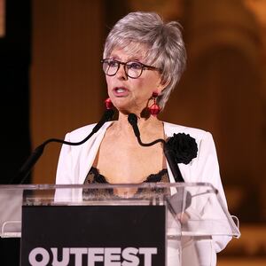 201011-Fallon-RitaMoreno-Quit-WestSideStory-Racist-tease_mwubhh