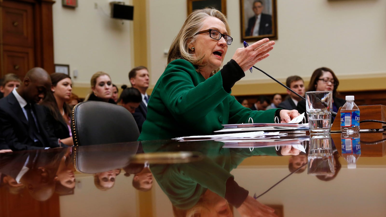 cheats/2015/03/23/clinton-benghazi-email-scandal/150323-clinton-benghazi-cheat_i3thoa