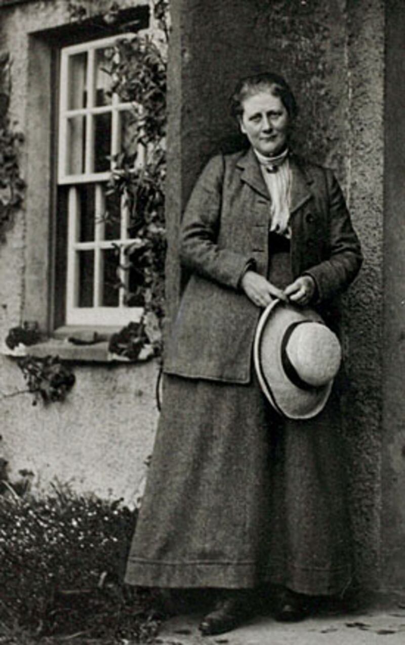 galleries/2010/02/25/the-week-in-culture/wic-225---beatrix-potter_soxbol