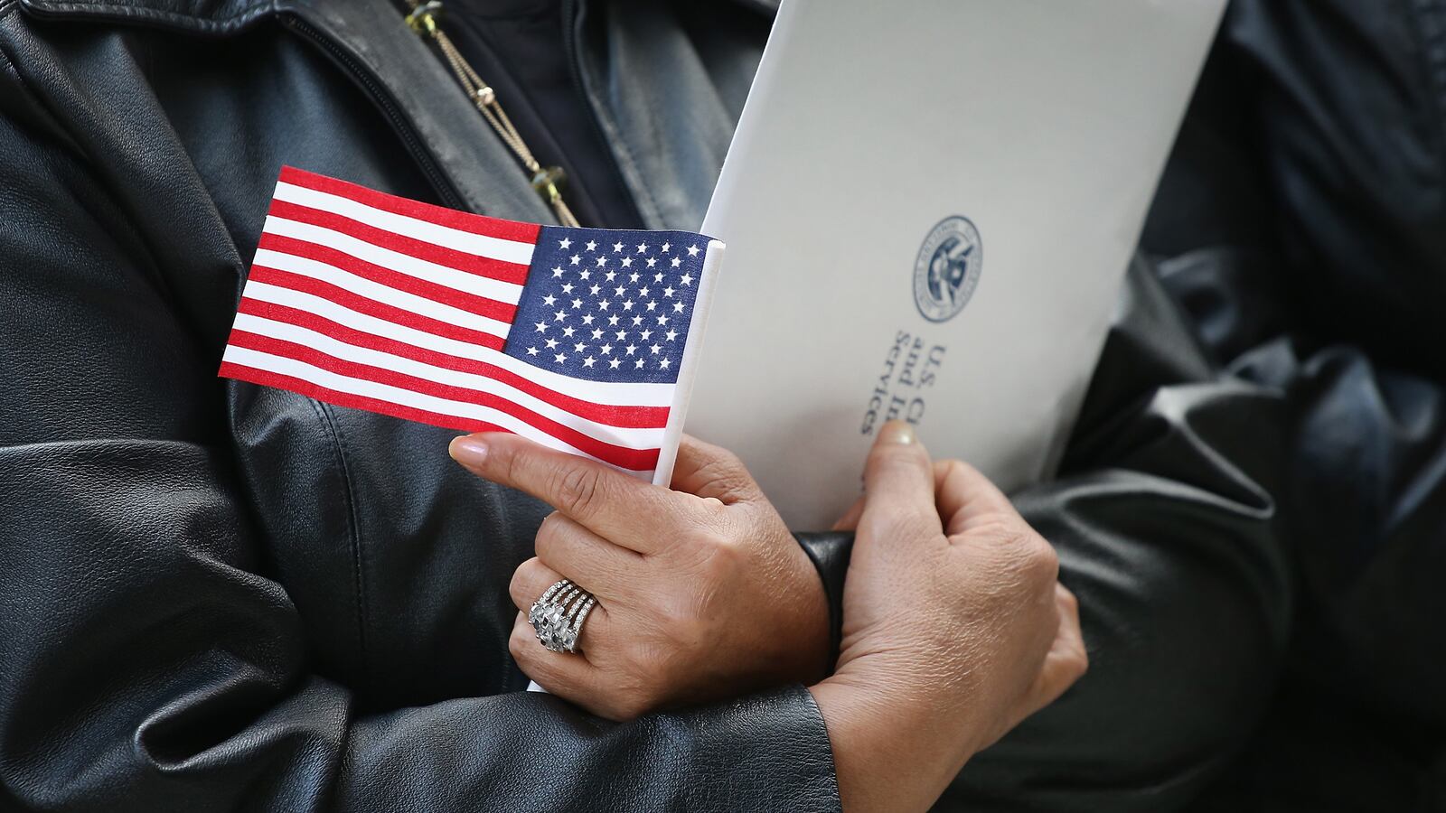 cheats/2014/11/19/no-obamacare-for-illegal-immigrants/141119-immigrants-cheat_lvrqmq