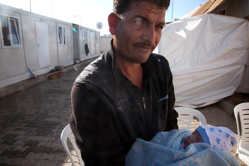 articles/2012/11/15/syrian-refugees-in-kilis-border-camp-try-for-normal-life-amid-upheaval/giglio-syrian-refugee-tease_appxbn