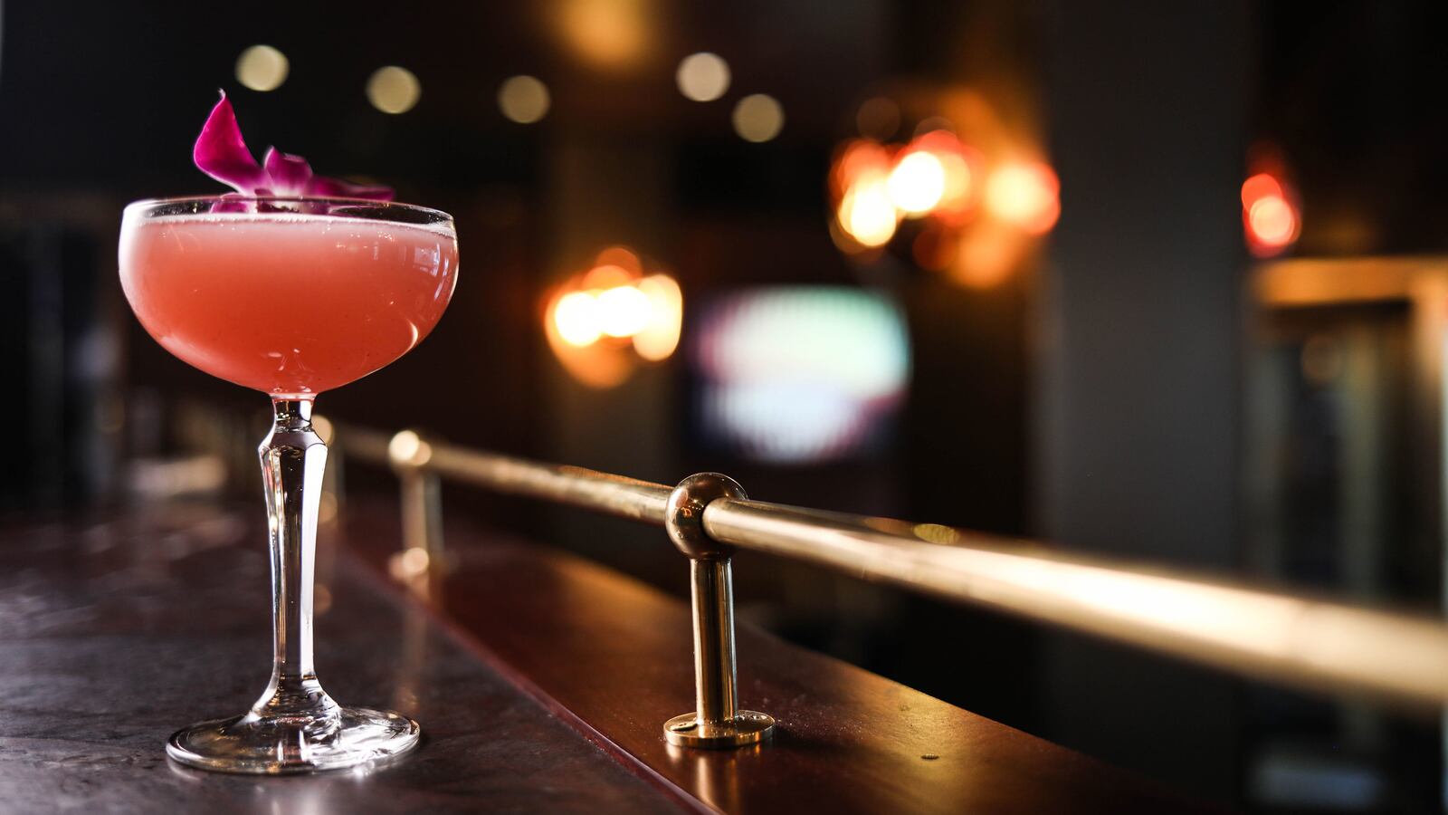 191007-half-full-10-rounds-frank-caiafa-hero_xbynfd