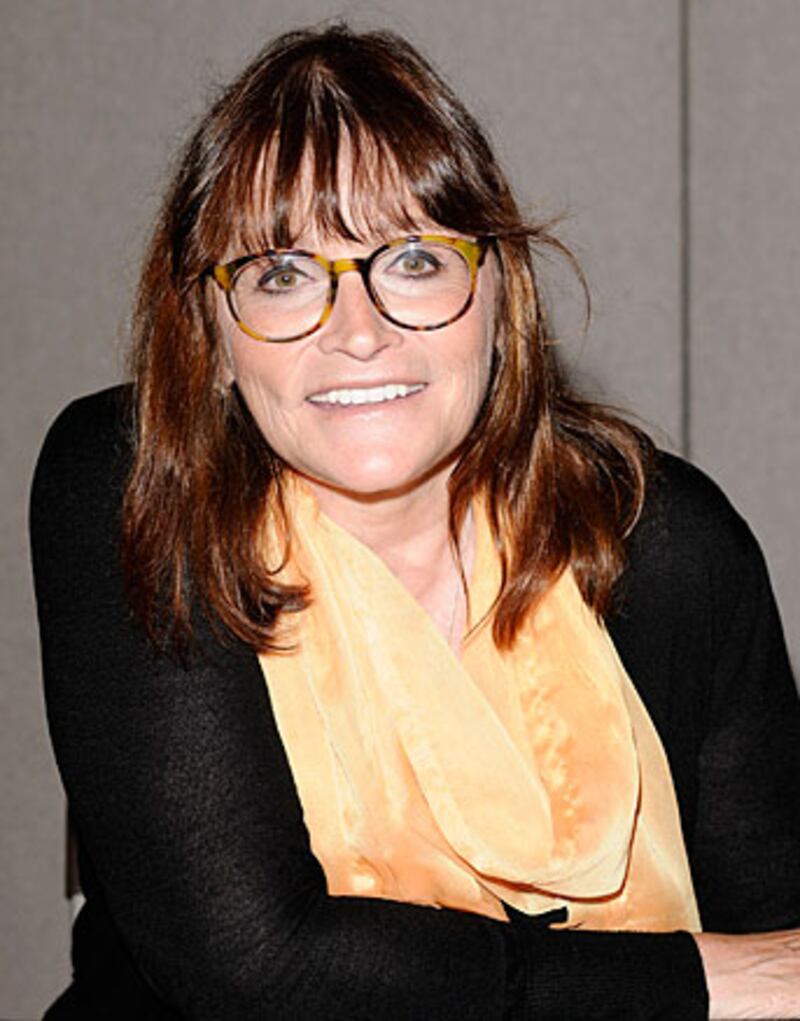 galleries/2009/09/14/hollywood-on-the-couch/crazy-celemargot-kidder_dbzzwo