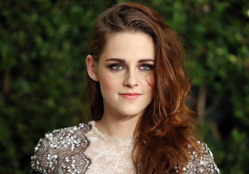 galleries/2012/12/23/2012-s-naughty-and-nice-list-kristen-stewart-todd-akin-more/naughty-nice-kstew_hsiqe8