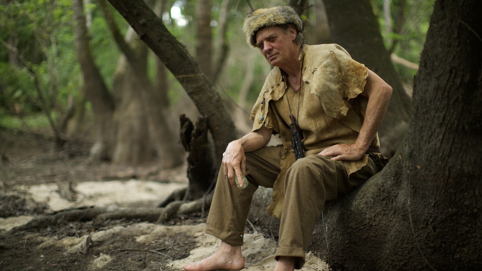 articles/2015/09/01/when-a-mosquito-snake-and-alligator-infested-swamp-is-ideal/150901-natgeo-colbert-tease_nygli4