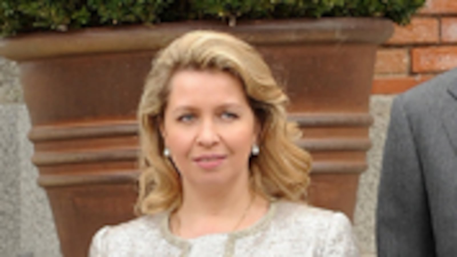 galleries/2009/04/02/piers-morgan-s-top-10-g-20-fantasies/g20-first-ladies---medvedev_qqilef