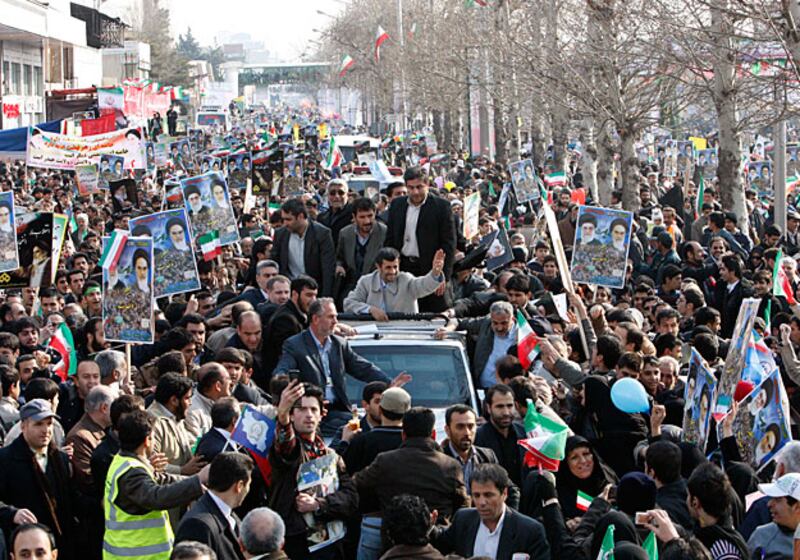galleries/2010/02/11/scenes-from-the-iranian-front/iran-anniversary-protests-8_hjwbtz
