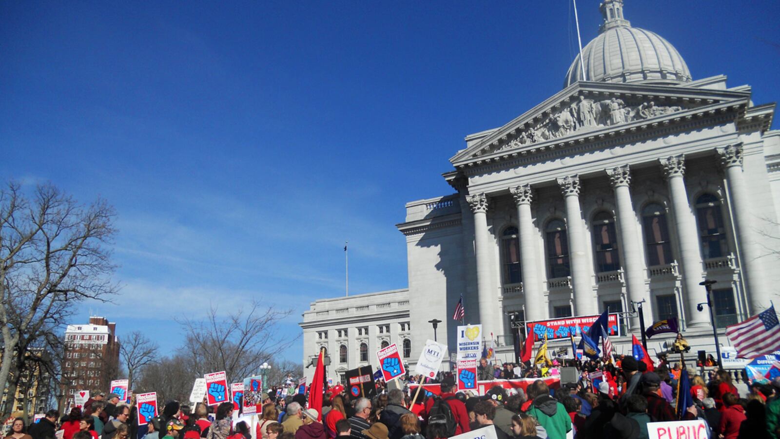 cheats/2012/03/30/court-overturns-wi-union-law/wisconsin-union-law-cheat_xogi9j