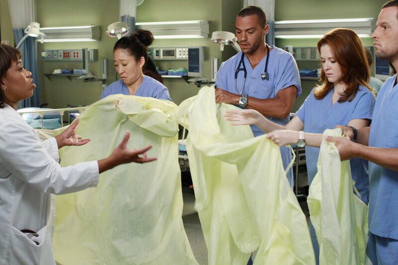 galleries/2011/09/13/fall-tv-preview-the-good-wife-dexter-bones-and-more-cliffhangers-photos/clffhangers-greys-anatomy-13_waltfk