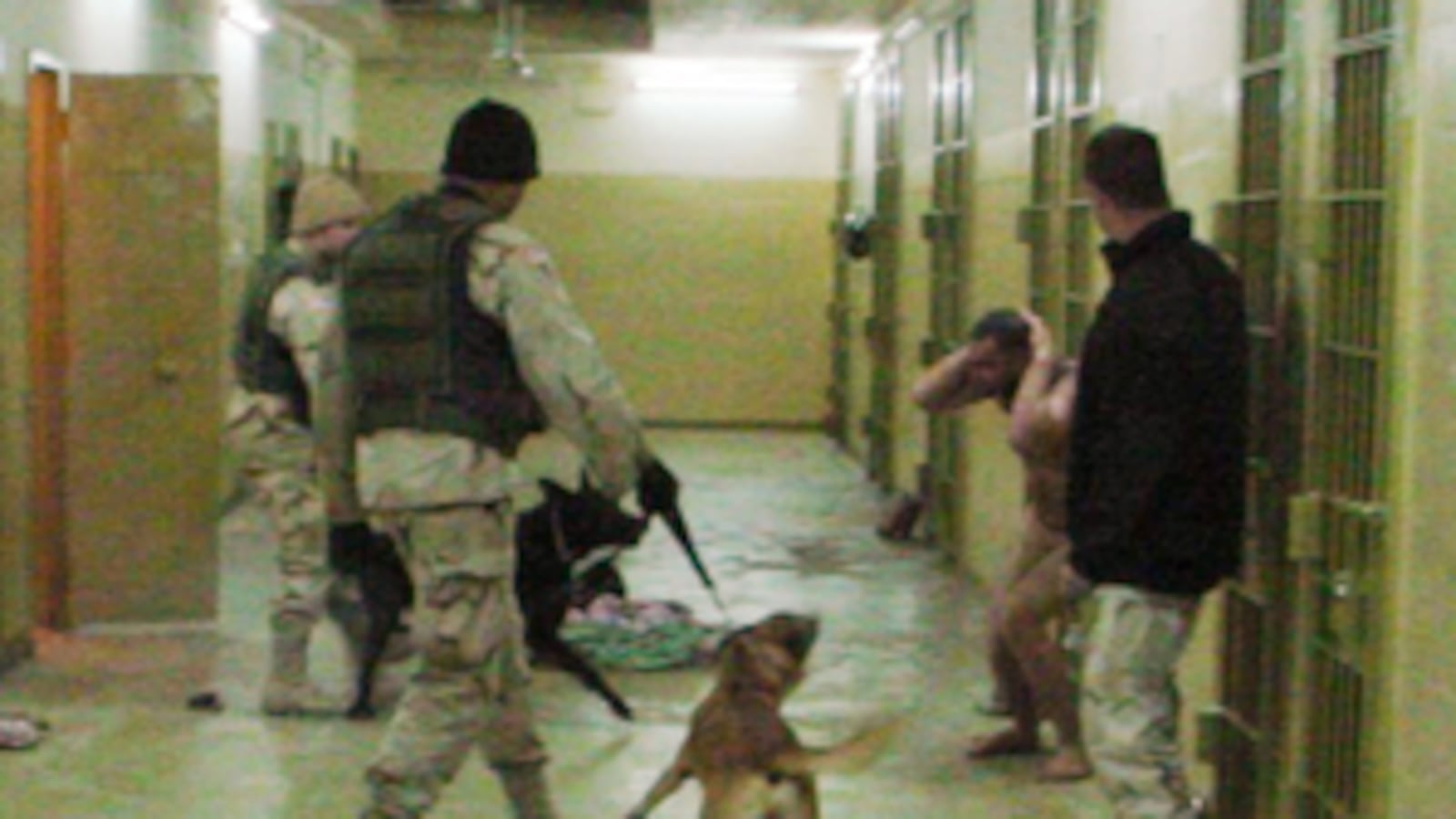 cheats/2011/03/21/us-army-kill-team-took-photos-of-murdered-afghan-civilians/aghraib_jgw6tt