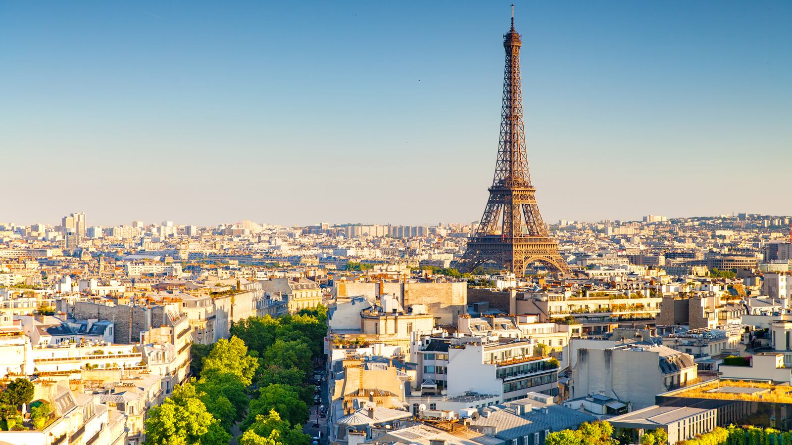 230410-paris-hero_ijzlgh