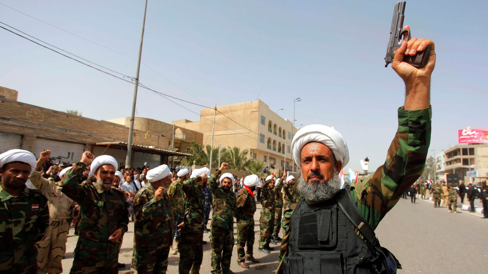 cheats/2014/06/21/iraq-loses-key-border-crossing-to-isis/140621-sunni-control-cheat_ocaww2