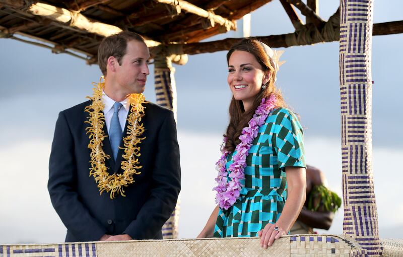 galleries/2012/09/22/the-best-of-prince-william-kate-s-jubilee-south-pacific-visit-photos/will-kate-tour-13_glzqze