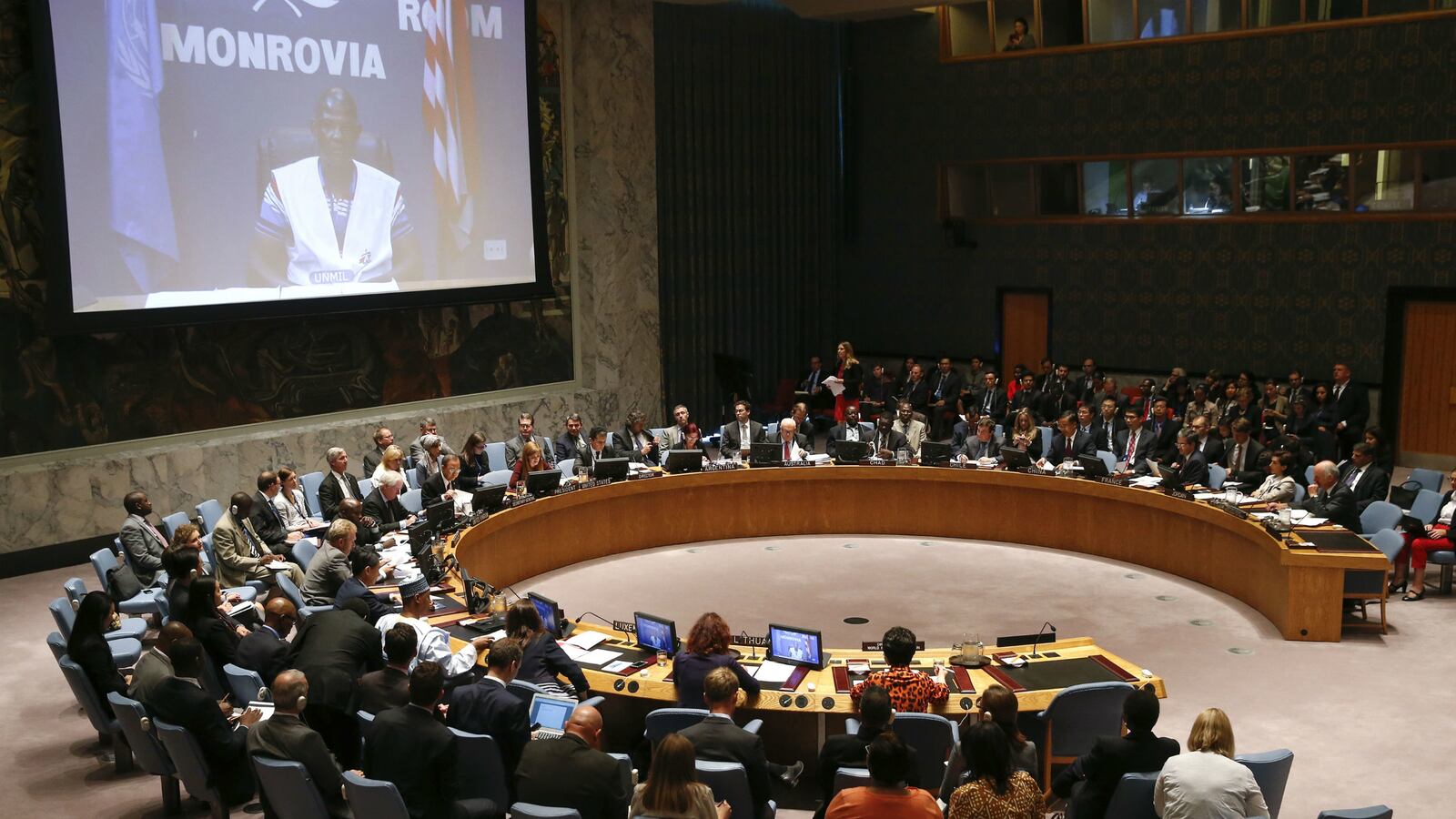 cheats/2014/09/19/u-n-ebola-threatens-peace-security/140919-ebola-un-cheat_n9hvoy