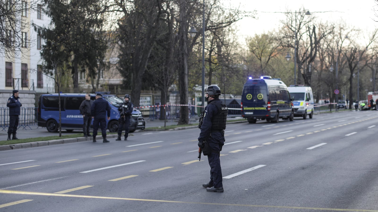 2022-04-06T054318Z_1488900001_RC2HHT9NFD6A_RTRMADP_3_ROMANIA-RUSSIA-CRASH_oqpvi8